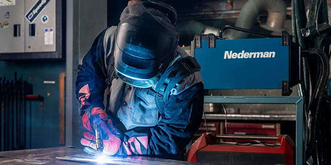Introducing NEW Carriable On-Gun Welding Fume Extraction Systems